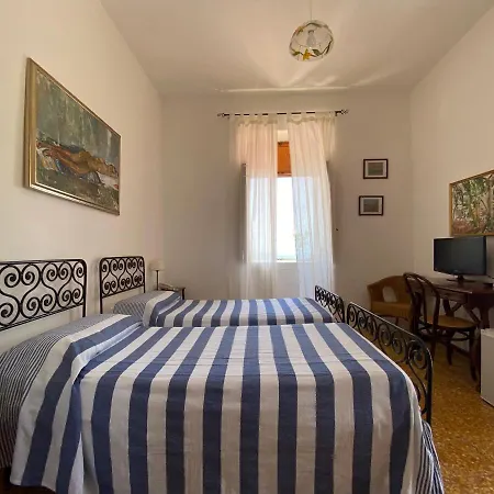 Diana Hotel 3*